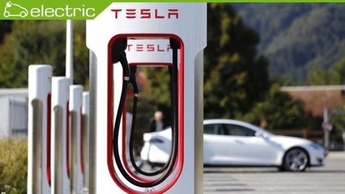 Tesla: Στην Αταλάντη ο τρίτος σταθμός φόρτισης supercharger 